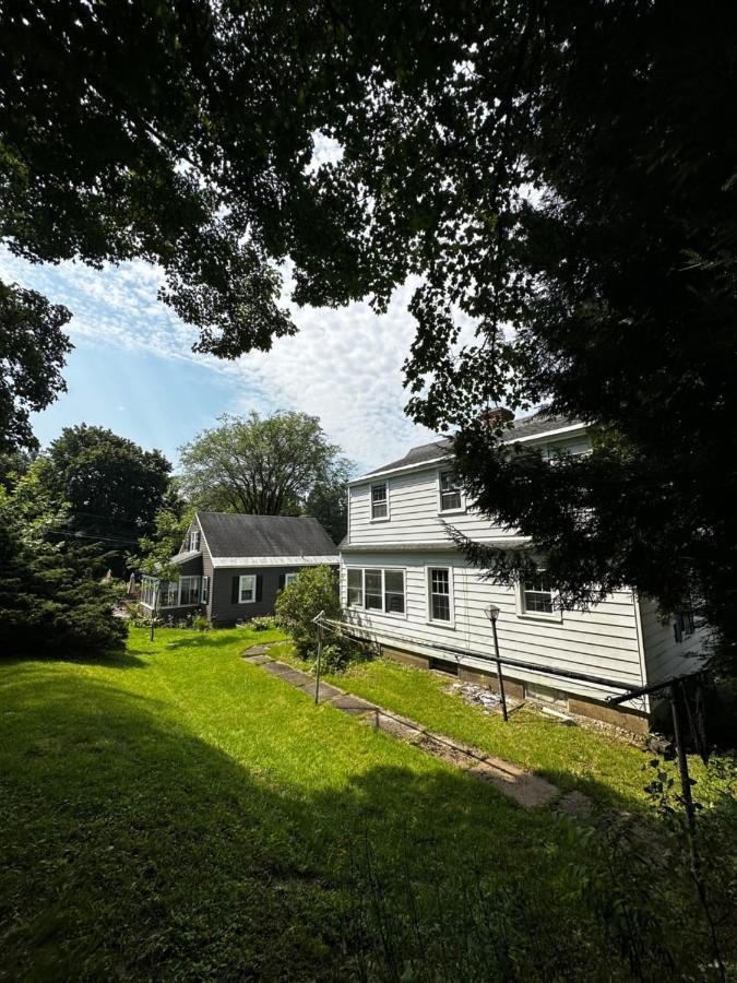 Cute Cape Cod Style Home Pittsfield Luaran gambar