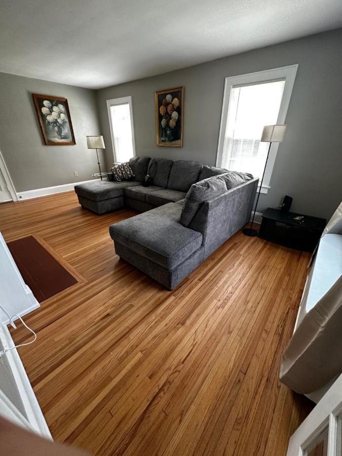 Cute Cape Cod Style Home Pittsfield Luaran gambar
