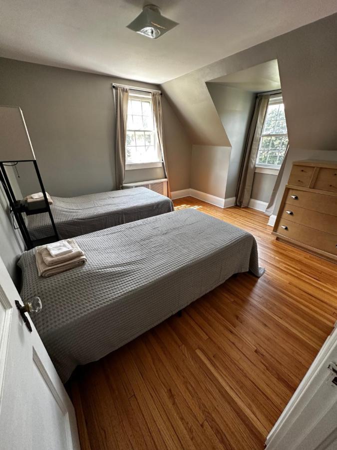 Cute Cape Cod Style Home Pittsfield Luaran gambar
